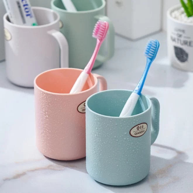 Bulk Toothbrush Holders, Wholesale Plastic Mouthwash Cups-3